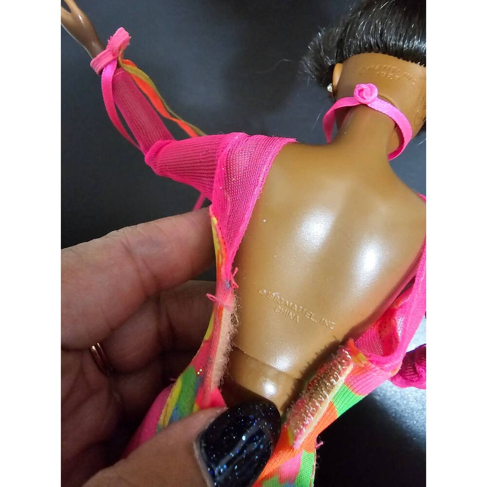 Vintage 1993 Gymnast Barbie Doll Bend & Move Body - African American - Rare - Picture 15 of 15